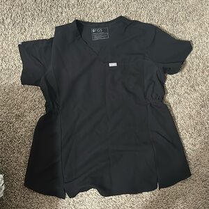 FIGS Octavia maternity scrub top. Black. Size L.